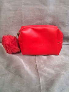 Myglamm Coins Pouch With Pompom