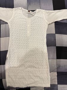 Straight Chikankari Solid Kurti