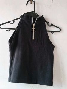 Black Zip-Up Crop Top