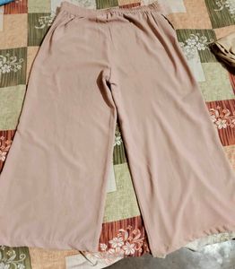 Fig  Wide Leg Pants