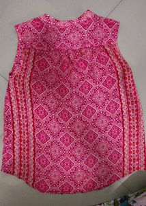 Pink  Sleeveless Top