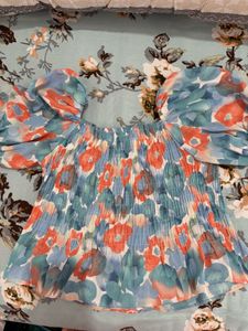 Floral Blouse with Puff Sleeves