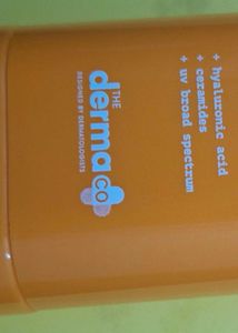 The Derma Co Hyaluronic Sunscreen Stick SPF 60
