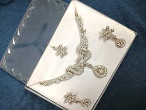 Sparkling Jewelry Set