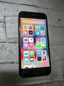 Apple iPhone 7