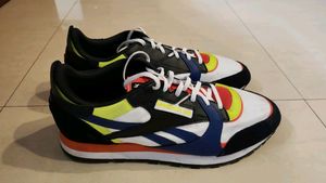 NEW REEBOK SHOES- MEN !!