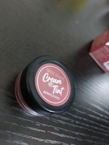 SWISS BEAUTY LIP AND CHEEK TINT - Shade Berrylicious