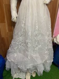 Beautiful Wedding/festive Gown