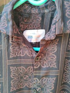 Patterned Men&#39;s Shirt