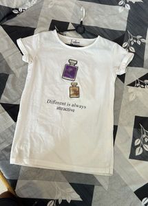 Cute white Tee