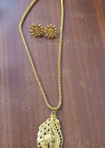Set Of 4 Necklace And Earrings