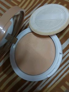 Compact Powder Absolutely New