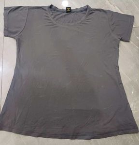 T-Shirt Bundle: 4 T-Shirt COMBO