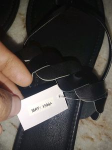 Women Flats (D-40)