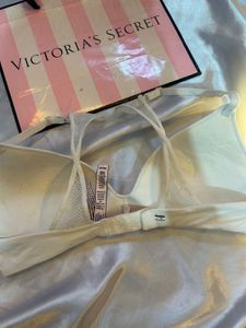 Victoria&#39;s Secret Bra