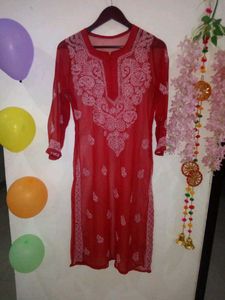 Beautiful Lucknavi Chickenkari Kurti