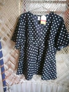Black Top L Size  Offer