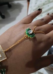 Elegant Gold &amp; Green Watch