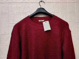 New with tag Pinterest Stylish Maroon Knit Sweater