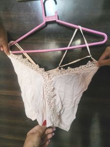 F21 Criss Cross Back Fancy Crop Top 🌼