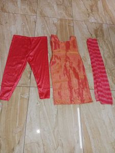 Pattu Kurta Set With Dupatta