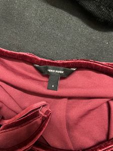 Velvet top {NO COINS OR SWAP ACCEPTED}