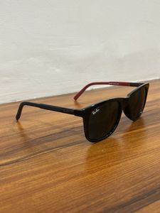 Ray-Ban Black Wayfarer Sunglasses