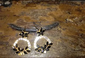 Oval Aesthestic Black Pendant Beads Set