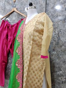 Elegant Indian Salwar Kameez Suit