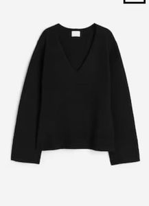 Black V-Neck Long Sleeve Jumper