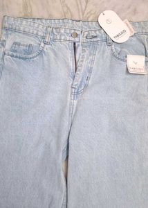Light Wash Wide Leg Jeans