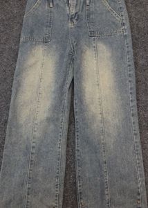 Women Wide Leg High-RiseLight Fade Denim Jeans