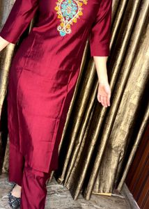 Embroidered Fabric Kurta With Pants