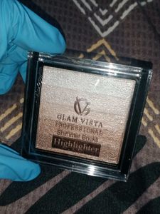Glam Vista Highlighter Makeup