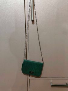 Ivy Green  Sling Bag