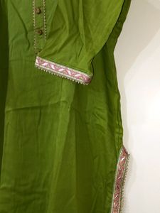 Green Suit , Sleeves 1/3,  With Salwar Length 35, A Beautiful Dupata, 2&#34; Margen