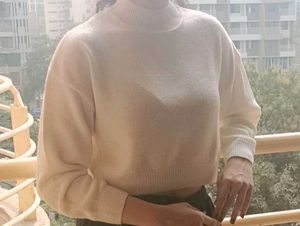 CROPPED SWEATER