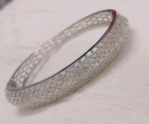 American Dimond Oval Shape Breslet