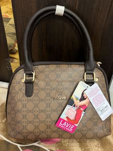 LAVIE SATCHEL HANDBAG -NEW 👜
