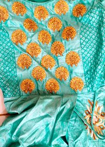 1pece Gown With Leggings And Duppta