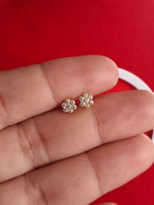Cute Flower Stud Earrings Gold