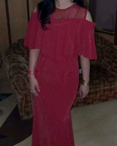 Elegant Red Cold Shoulder Dress