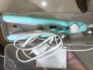 **FREE** Mini Hair Straightener