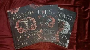 BOOK HUB--Monster 3 Books Set