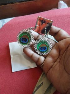 Mor Pankh Look Earing Elegant