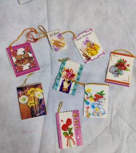 Set Of 8 Tag Greeting Cards