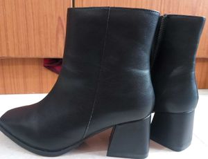 Black Women&#39;s Boots