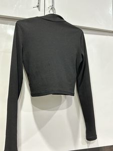 Ribbed Crop Top Black Zip Up