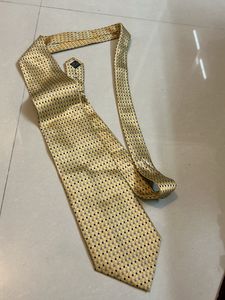 Yellow Dotted Tie