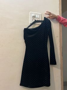 Chic One-Shoulder Party Dress